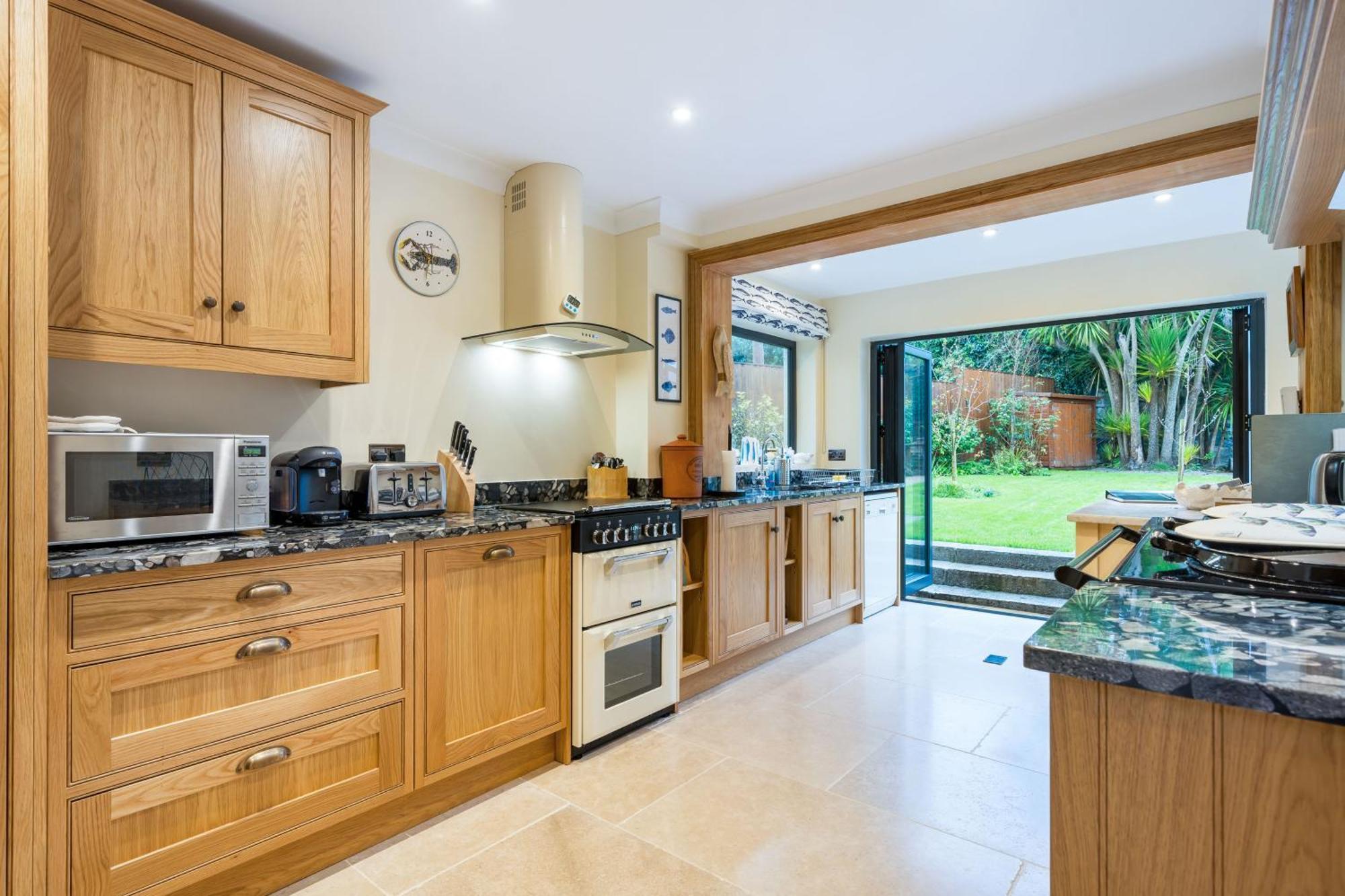 High Quality Detached House With Parking St. Ives Villa Bagian luar foto