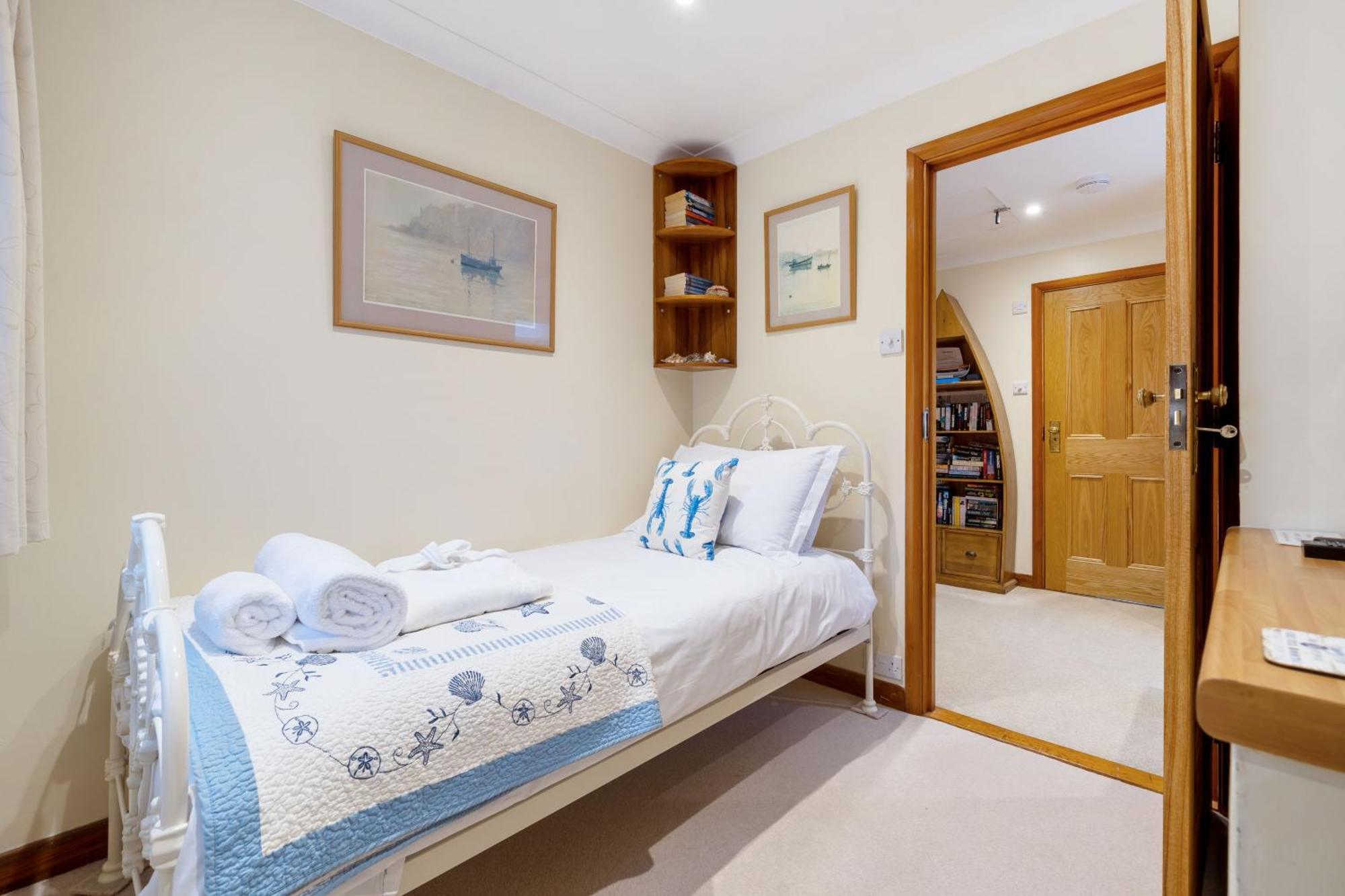 High Quality Detached House With Parking St. Ives Villa Bagian luar foto
